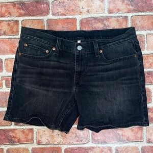 Pre-Owned Levis Black Denim Women Short Shorts Size 31 Chic Casual Going-Out
